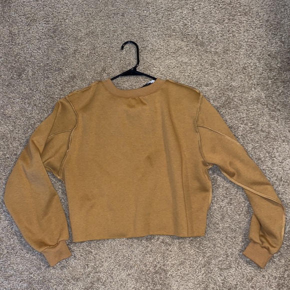 Cropped Brown Sweatshirt - Picture 3 of 4